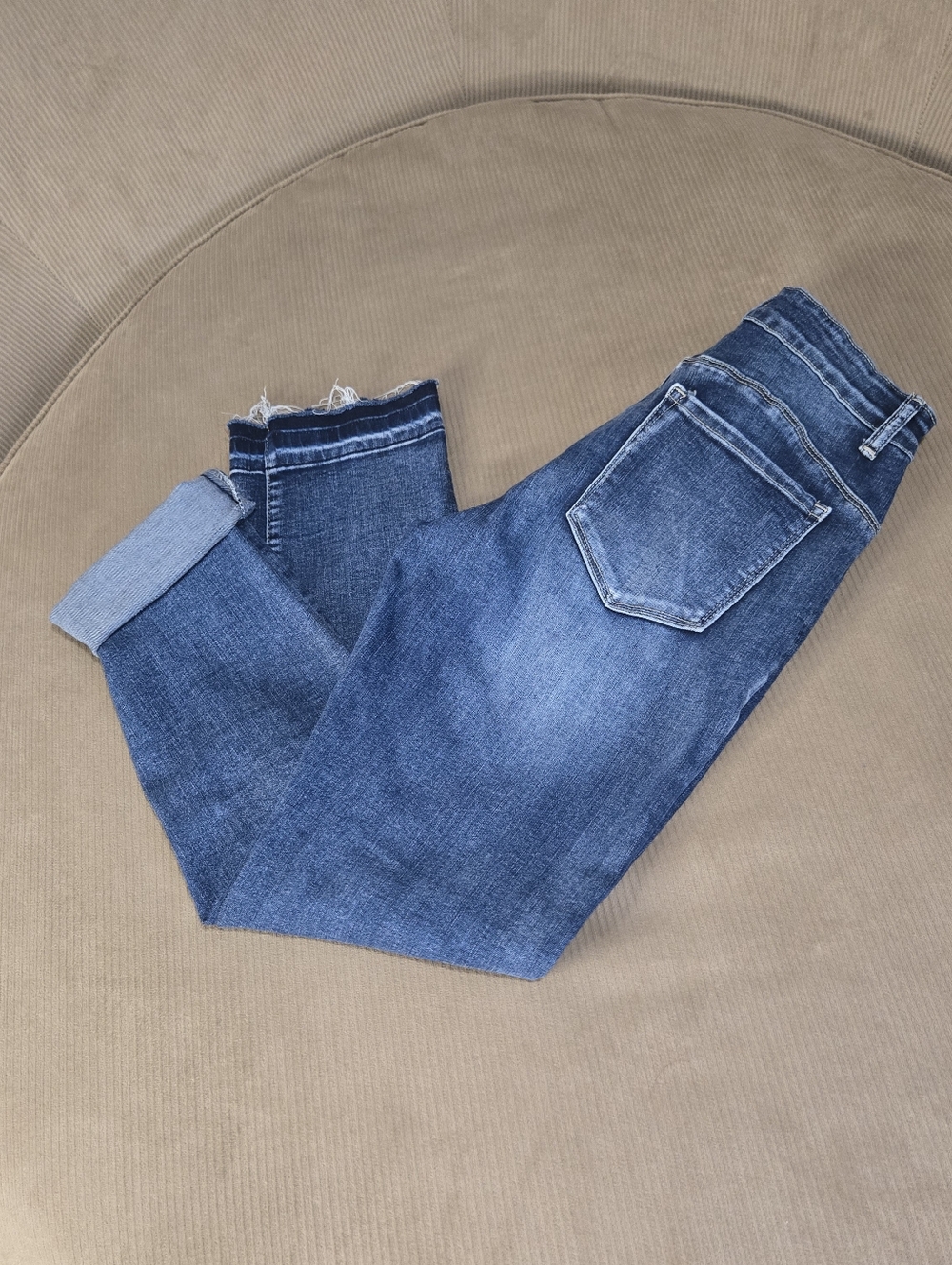 Coco + Carmen Classic Blue Women's Straight-Leg Jeans - Size M - Picture 6 of 6